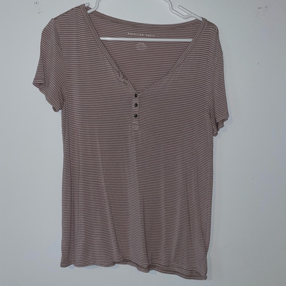 American Eagle shirt